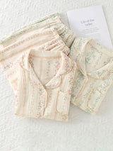 Lace Trim Floral Short Sleeve Pajamas